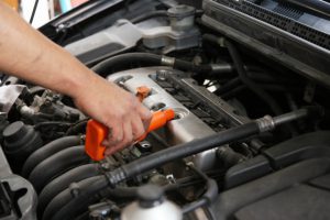 車検時のオイル交換は必要？｜エンジンオイルの交換時期について